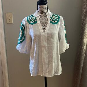THML White Blouse with Teal and Cream Crotcheted Appliqués Size XS